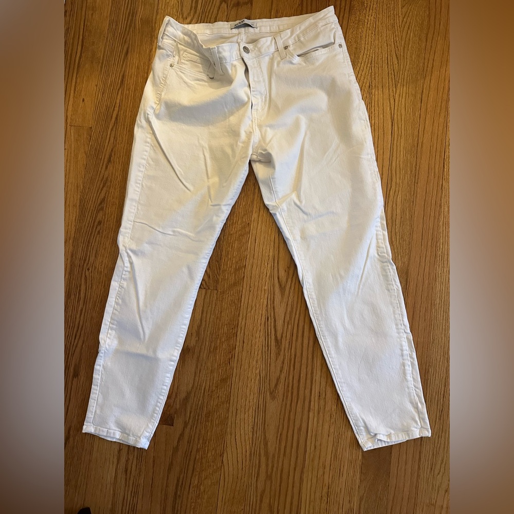 Just Black Nysa Skinny Jeans - Picture 2 of 4